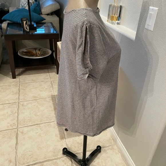 Ann Taylor: LOFT stripped tee - Picture 2 of 3